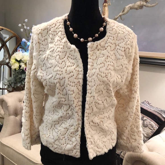 Lovely faux fur jacket - Picture 1 of 8